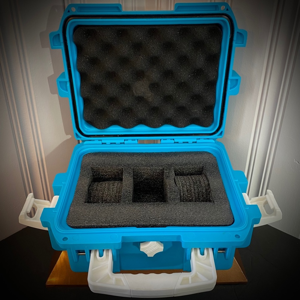 SOLD -INVICTA LIMITED EDITION HARD CASE - Picture 2 of 10